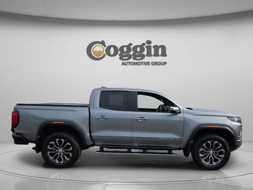 Sterling Metallic 2023 GMC Canyon Denali