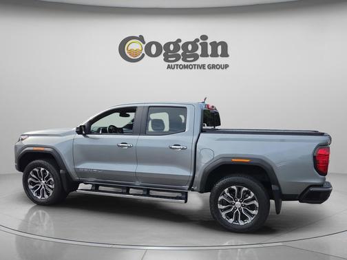 Sterling Metallic 2023 GMC Canyon Denali