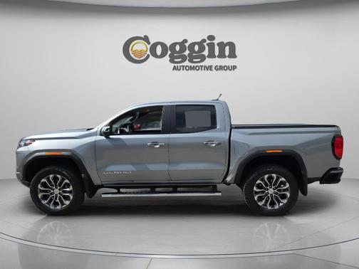 Sterling Metallic 2023 GMC Canyon Denali