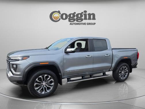 Sterling Metallic 2023 GMC Canyon Denali