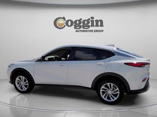 2025 Buick Envista Preferred FWD