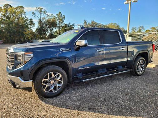 2022 GMC Sierra 1500 SLT