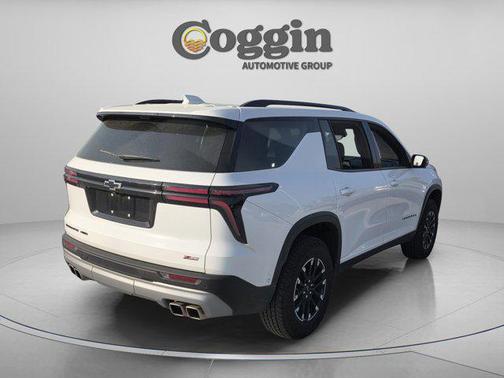 Summit White 2024 Chevrolet Traverse AWD Z71