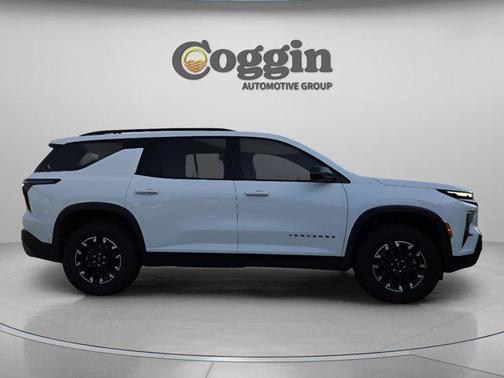 Summit White 2024 Chevrolet Traverse AWD Z71