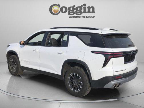 Summit White 2024 Chevrolet Traverse AWD Z71