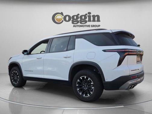 Summit White 2024 Chevrolet Traverse AWD Z71