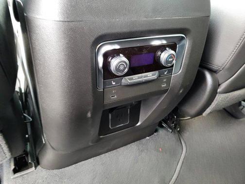2025 GMC Yukon 2WD Elevation