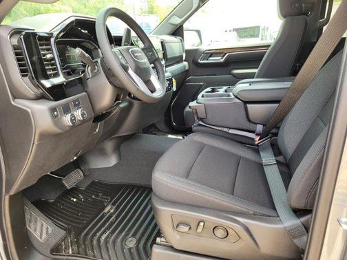 2025 GMC Sierra 1500 SLE