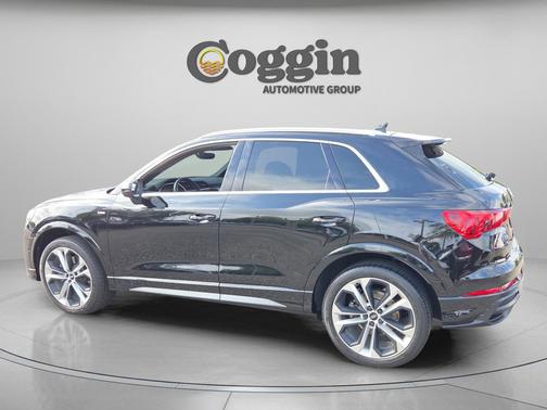 Mythos Black Metallic 2021 Audi Q3 45 S line Premium Plus