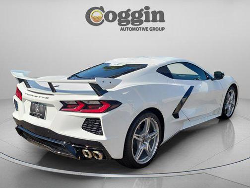 2025 Chevrolet Corvette Stingray w/2LT