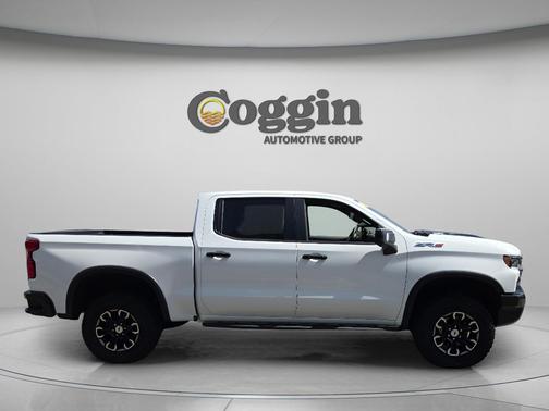 Summit White 2026 Chevrolet Silverado 1500 ZR2