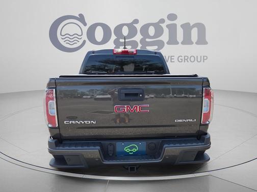 Smokey Quartz Metallic 2019 GMC Canyon Denali