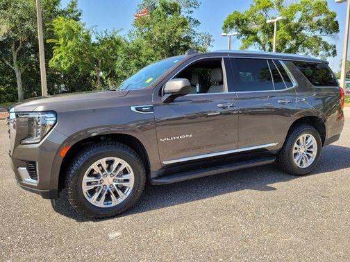2021 GMC Yukon SLT