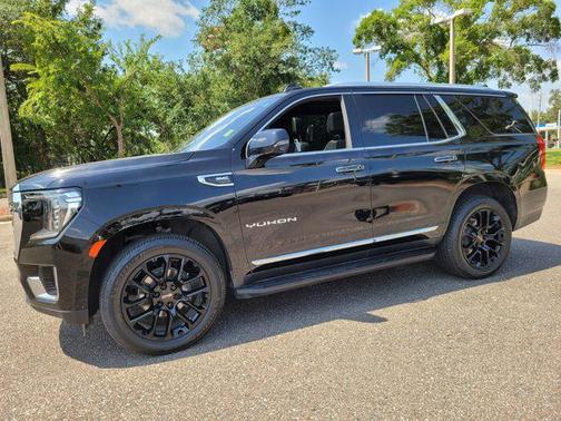 2022 GMC Yukon SLT