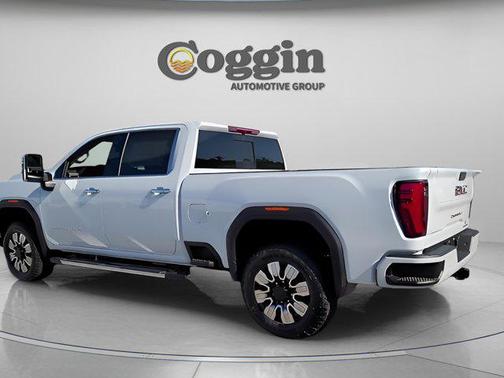 Glacier White Tricoat 2026 GMC Sierra 2500 Denali