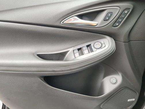 2025 Buick Encore GX Avenir