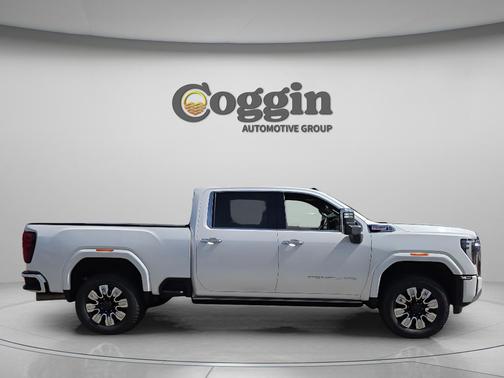 White Frost Tricoat 2024 GMC Sierra 2500 Denali