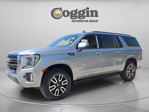 Sterling Metallic 2023 GMC Yukon XL 4WD AT4
