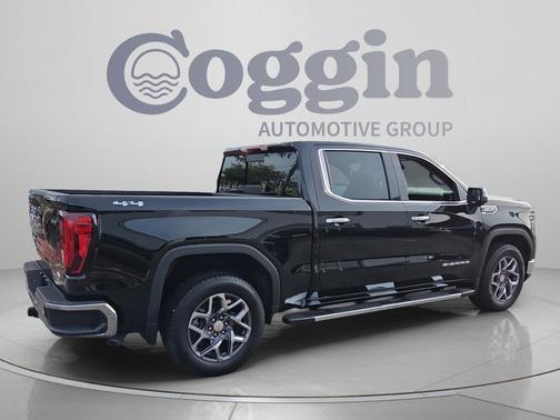Onyx Black 2026 GMC Sierra 1500 SLT