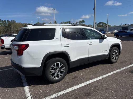 2023 GMC Acadia FWD SLT