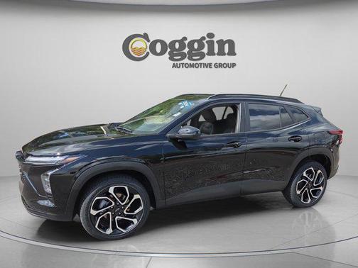 Mosaic Black Metallic 2024 Chevrolet Trax FWD 2RS
