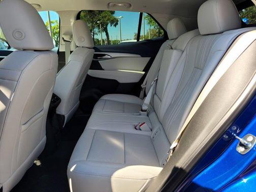 2025 Buick Envision Avenir AWD