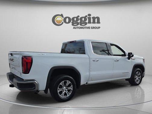 Summit White 2025 GMC Sierra 1500 SLT