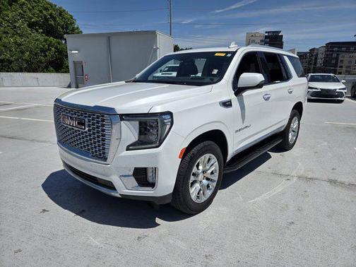 White Frost Tricoat 2024 GMC Yukon Denali