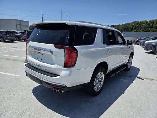 White Frost Tricoat 2024 GMC Yukon Denali