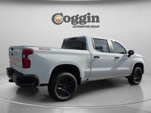 Summit White 2025 Chevrolet Silverado 1500 LT Trail Boss