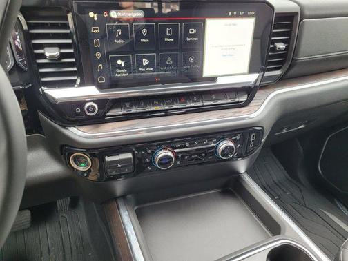 2025 GMC Sierra 2500 SLT
