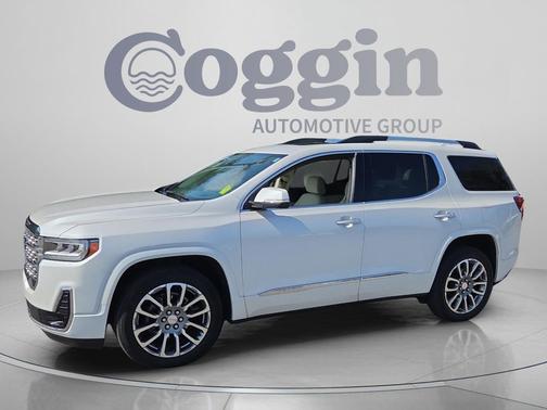 White Frost Tricoat 2023 GMC Acadia Denali
