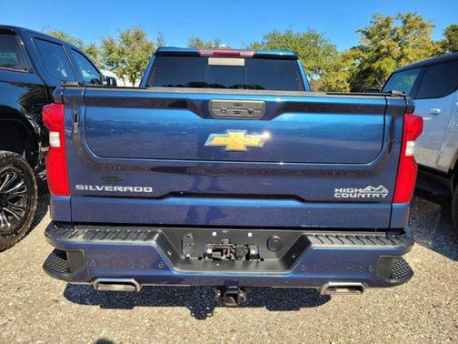 2022 Chevrolet Silverado 1500 High Country