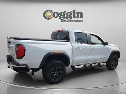 Summit White 2024 GMC Canyon Elevation