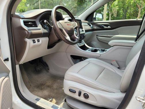 2023 GMC Acadia FWD SLT