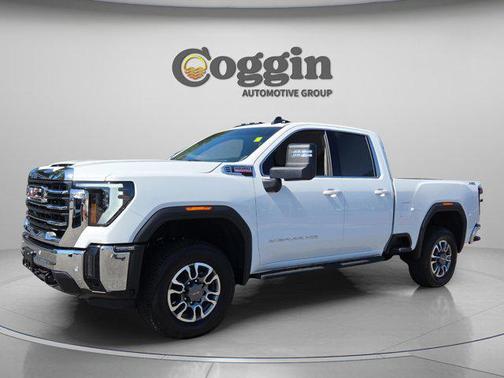 Summit White 2025 GMC Sierra 2500 SLE