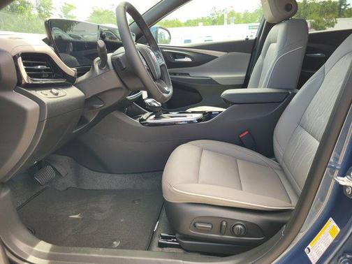 2025 Buick Envista Avenir FWD