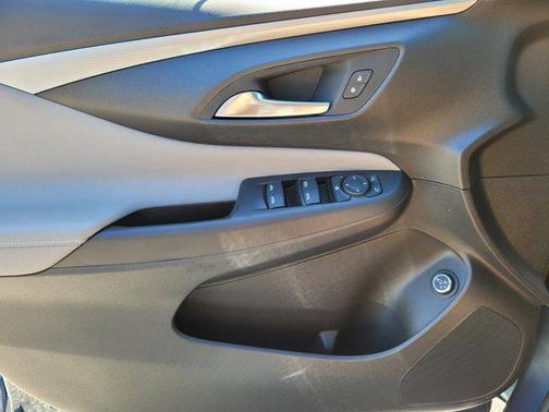 2025 Buick Envista Avenir FWD