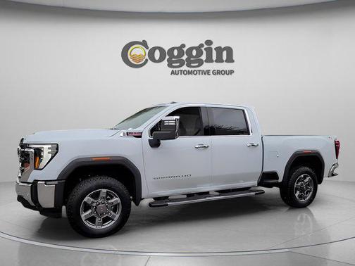 2026 GMC Sierra 3500 SLT