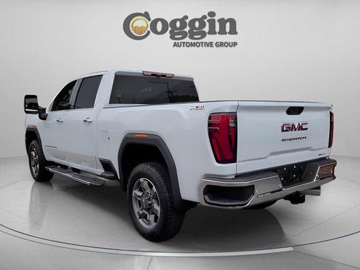 2026 GMC Sierra 3500 SLT