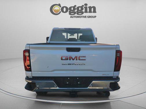Glacier White Tricoat 2026 GMC Sierra 3500 SLT