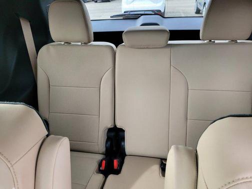 2025 Buick Enclave Preferred FWD