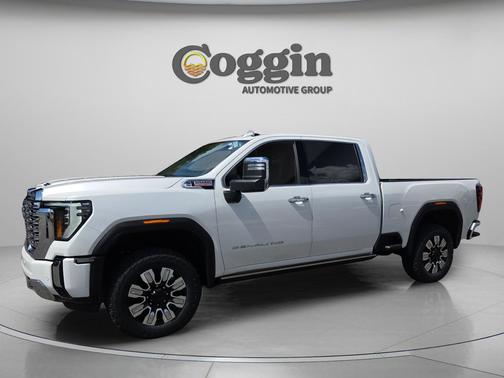 White Frost Tricoat 2024 GMC Sierra 2500 Denali