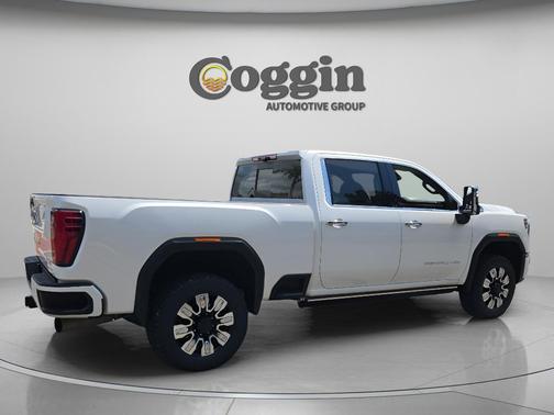White Frost Tricoat 2024 GMC Sierra 2500 Denali
