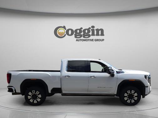 White Frost Tricoat 2024 GMC Sierra 2500 Denali