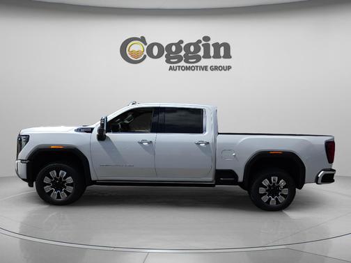 White Frost Tricoat 2024 GMC Sierra 2500 Denali