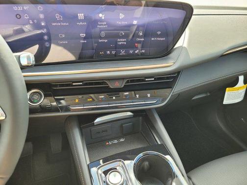 2025 Buick Envision Avenir AWD