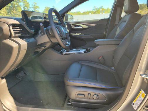 2025 Buick Envista Sport Touring FWD