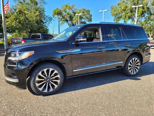 2024 Lincoln Navigator Reserve