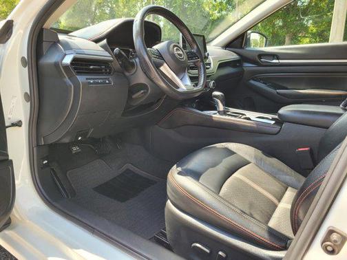 2023 Nissan Altima SR FWD